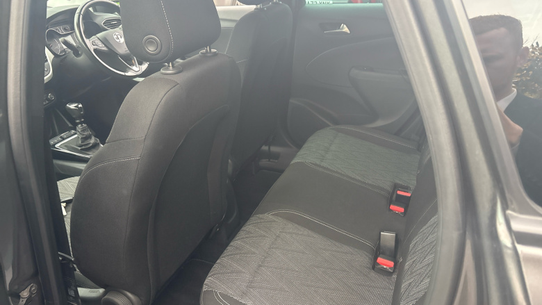 Vauxhall Crossland X 1.2T [110] Griffin 5dr [6 Spd] [Start Stop] Petrol Hatchback